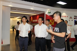 �Ĵ�ʡ�VԪ��ί������^(q��)ί��(sh��)ӛ�̰��yһ���W�R���_(t��i)���¿���