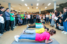 �ഺ�o�� Ȥ�����ġ������ݵW���ߌ�Ȥζ�\(y��n)�ӕ�