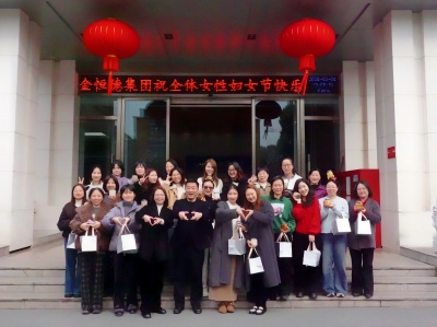 �¾��펽�������`���������A�������¼��F�����e�k�DŮ��(ji��)ů�����}���