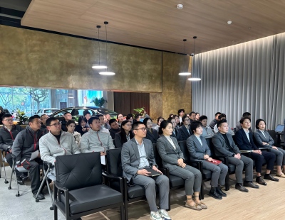 ���۹��R(sh��) �x��ǰ�С����ǘ�W�_(k��i)չ�T����(zhu��n)�}��Ӗ(x��n)